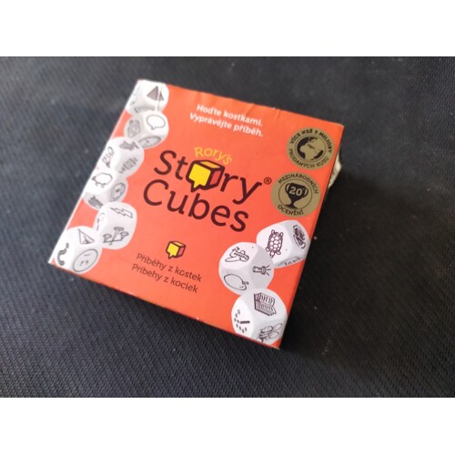 Příběhy z kostek